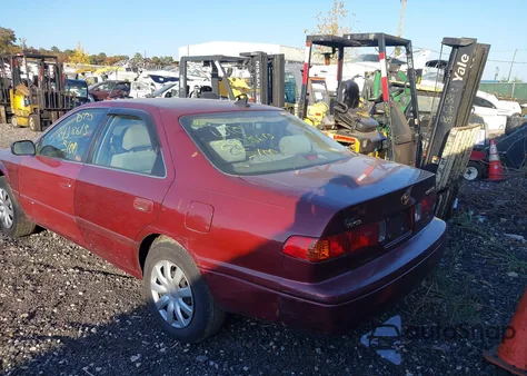 2001 Toyota Camry Le from USA, damaged, VIN 4T1BG22K61U823942